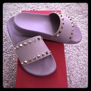 100% Authentic Valentino slides size 37